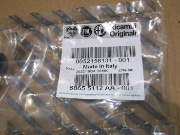 Preview: Klemmstück / Spannstück 2x NEU Fiat 500 original 52158131 6835112AA
