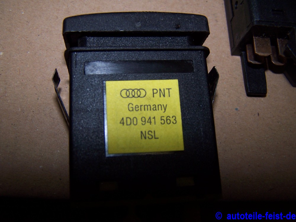 Schalter für Nebelschlussleuchte Audi A4 8D Bj.98 4D0941563