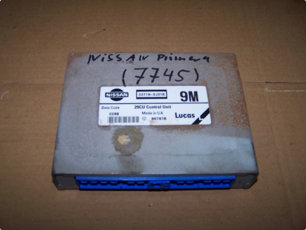 Motorsteuergerät Nissan Primera P11 Bj.98 1,6l 16V 99PS 237103J316